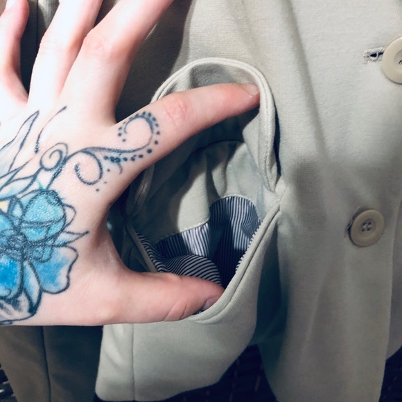 Button up jacket ❤️ - Picture 2 of 6